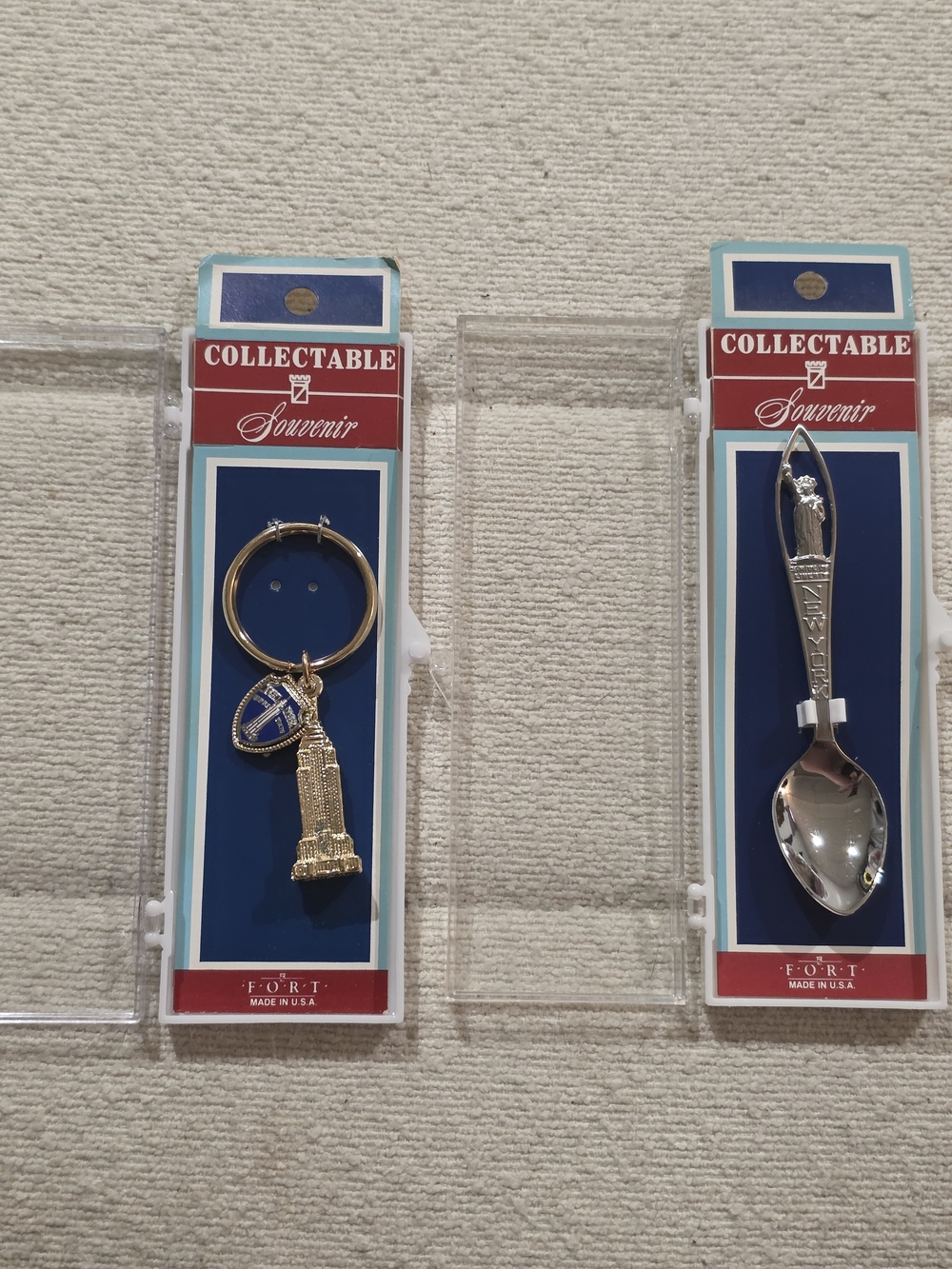 Collectable Souvenir New York Gold and Silver Keychain & Spoon Set